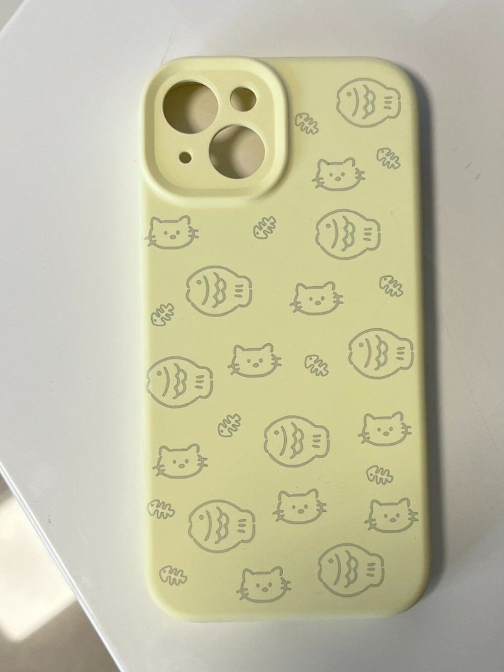 Cute Cat & Fish Butter Yellow Silicone Case